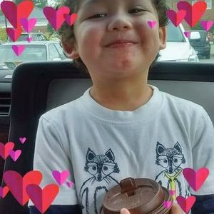 Meet your Posher, Ana yancy